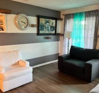 Lauderhill Bed & Breakfast | Kool Runnings lodge bed and breakfast