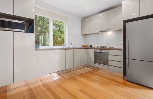 Sorrento Apartment | Koonya Courtyard: 2 BR, 1 BA in Sorrento , Sleeps 4