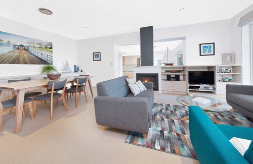 Sorrento Apartment | Koonya Sur Mer - Modern apartment with spectacular views