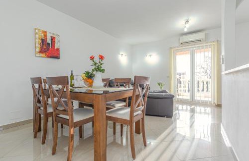 Susnjici Apartment | Koraca B4