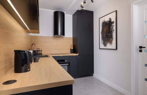Katowice Apartment | Korfantego 16 | Apartment with Balcony| 1 Bedroom