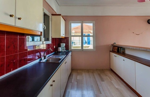 Koroni Apartment | Koroni Seaview Retreat - Summer Escape Lodging