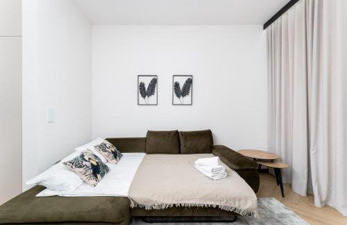 City Centre Apartment | Kościuszki Chic Studio with Garden