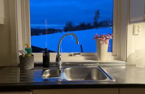 B House | Koselig gammelt hus på gård