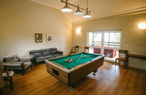 Mladenovac House | Kosmajski Vrh