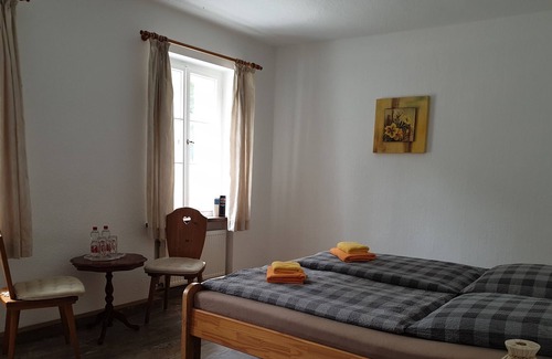 Kottmar House | Kottmarschenke - Gästezimmer & Ferienwohnung am Kottmar