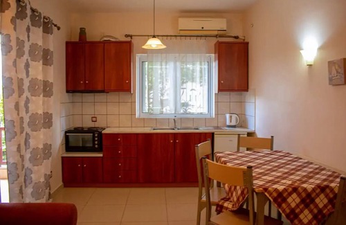 Lygia Apartment | Koutouki apartment 2