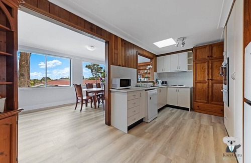 Blacktown House | KozyGuru | Blacktown | Peaceful 3B House
