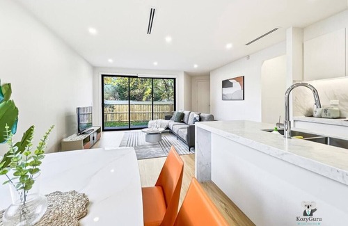 Box Hill North House | KozyGuru | BoxHill North | Designer Grad Home