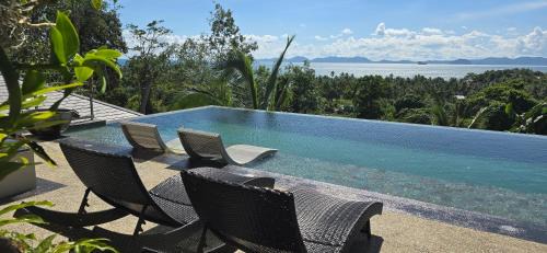 Nong Thale Villa | Krabi Glass House Sea View Villa