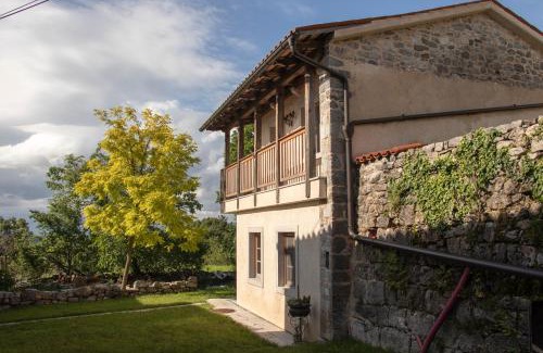 Sezana Villa | Krasna Hiška - Authentic Heritage Home