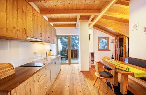Luson Apartment | Kreuzplonhof Apt Karspitz