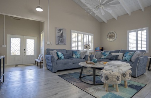 Frederiksted Southeast House | Krusty Konch