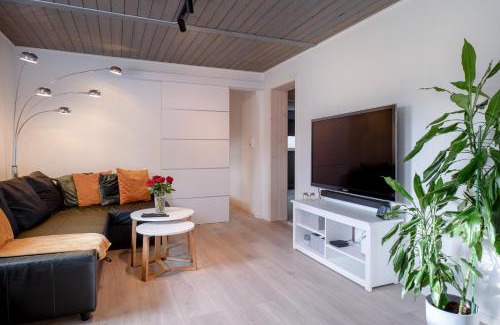 Arna Apartment | KS Apartment Modern & cozy flat 20 min from Bergen centre