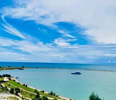 Kampung Tanjung Kapur Apartment | KT CITY HOMESTAY WITH 4 Bedrooms and POOL