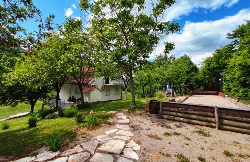 Vrlika Apartment | Kuća za odmor Elena