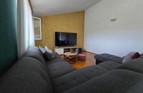 Unesic House | Kuća za odmor Rajčić