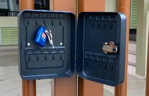 Teluk Cempedak Villa | Kuantan Tok Sira Spacious 5 Rooms Bangalow near Teluk Cempedak