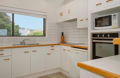 Kuaotunu House | Kuaotunu Beachfront - the beach at your door