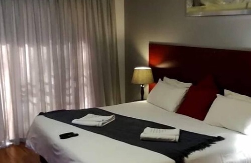 Cofimvaba House | Kubo Bed And Breakfast