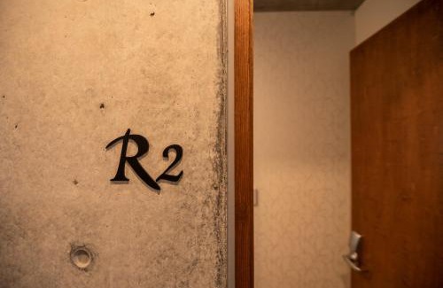 Kin Hotel | Kugani-YA.