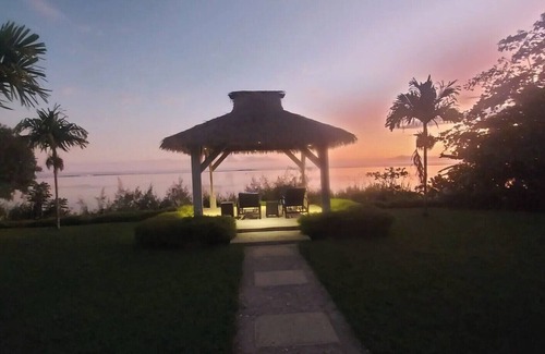 Tagaqe Villa | Kula Kai Villa - sleeps 15 <>