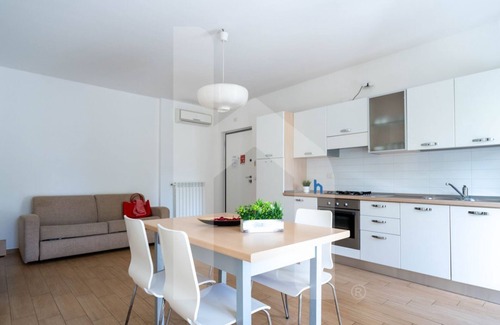 Pineto Apartment | Kurioso - Three-room apartment ground floor with garden