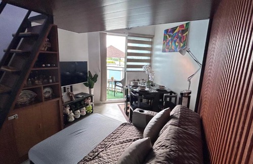 Bacolor Apartment | Kurlix Suites of Azure North