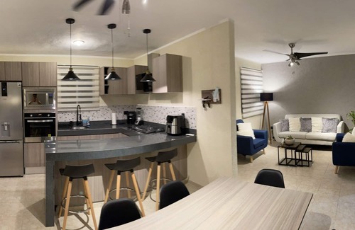 Merida Municipality House | Kuxtal Merida | near the airport and periferico (with office and video games)