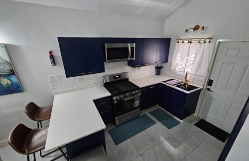 Discovery Bay House | KV Cozy escapes Charming 2-bedroom house with AC, WiFi in fabulous Discovery Bay