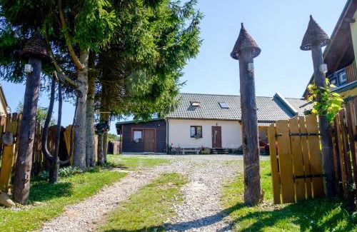 Ustrzyki Gorne House | Kwatery u Anety