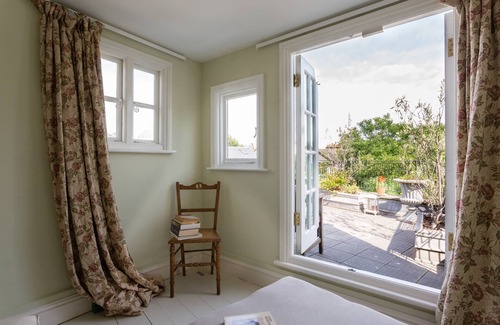 Queen's Gate Apartment | Kynance Place by onefinestay