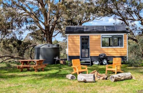 Metcalfe House | Kyneton Ridge Tiny House - Tiny Stays