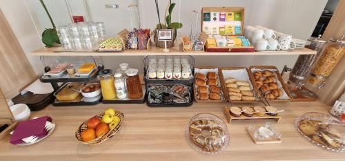 Arpajon Hotel | Kyriad Direct Arpajon