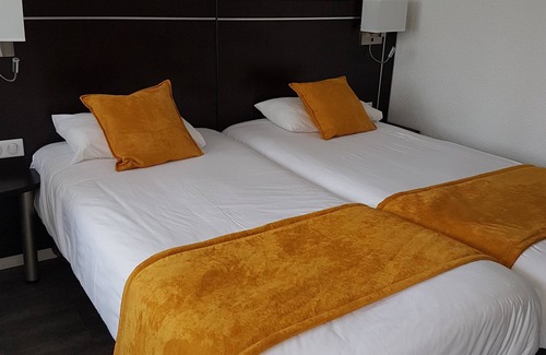 Hem Hotel | Kyriad Lille Est - Hem