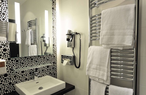 Saint-Assiscle Hotel | Kyriad Prestige Perpignan Centre Gare