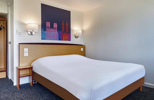 Tarbes Hotel | Kyriad Tarbes - Bastillac