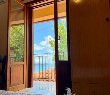 Dirfys-Messapia Apartment | Kyriakos Apartments