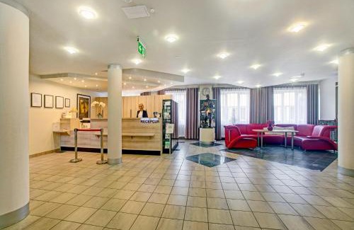 Iwonicz-Zdroj Hotel | KZZG w Polsce, Górnicze Sanatorium Związkowe "GÓRNIK"