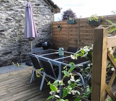 Tavigny House | Lî Gurni