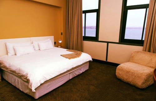 Luderitz House | Lüderitz Waterfront Guesthouse