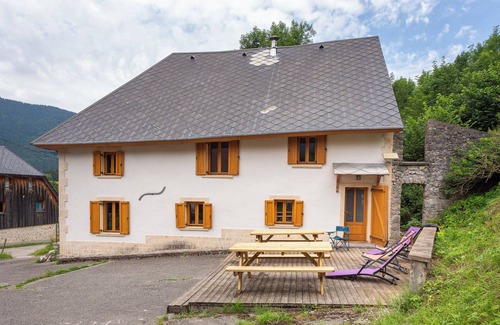 Miribel-les-Echelles House | L'écrin de Brévardière