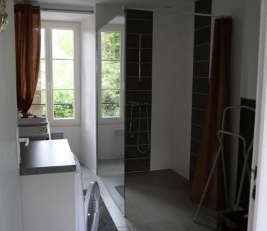 Noyant-la-Plaine House | L'école Buissonnière