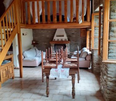 Saint-Privat-de-Vallongue House | L'école d'autrefois