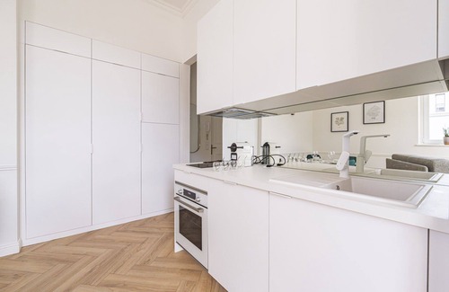 Coutures Apartment | L'Écrin d'Auguste - Reims