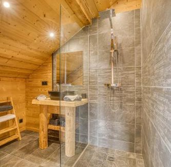 Epagny-Metz-Tessy Apartment | l'écureuil, chez le charpentier d'antan, la chaleur du bois, le calme de la campagne