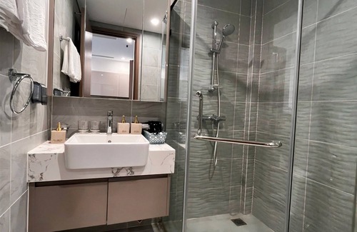 Gia Lam Hotel | L'A Suites Ocean Park Center Hanoi