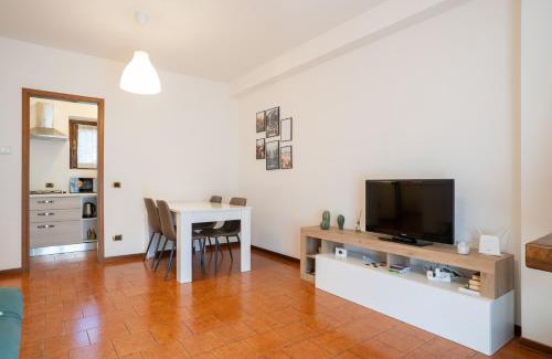 Introbio Apartment | L'Abete - Introbio Apartment