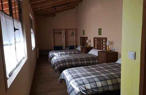 Villares de Orbigo Hostel | L' Abilleiru Albergue Rural