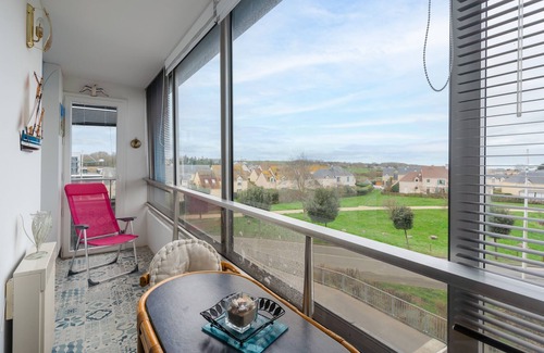 Courseulles-sur-Mer Apartment | L'Abri du Cap Horn - Proche plage pour 4p